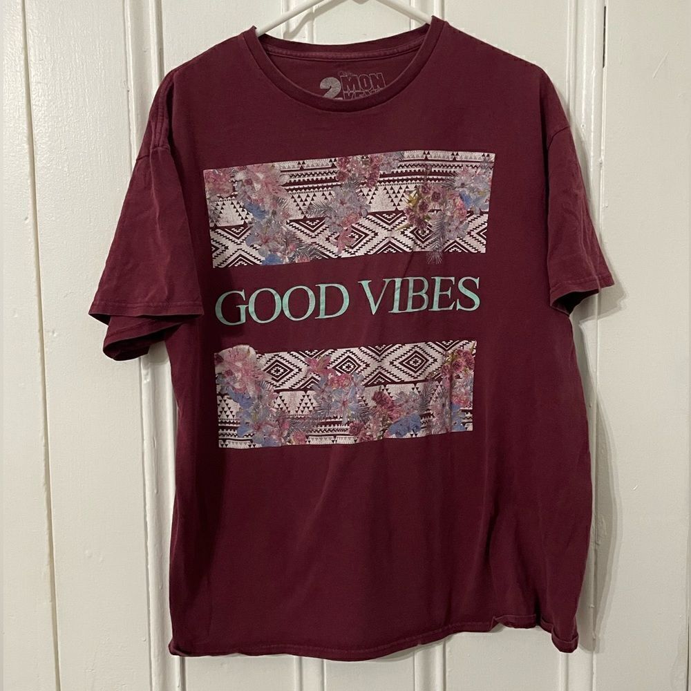Good Vibes t shirt 